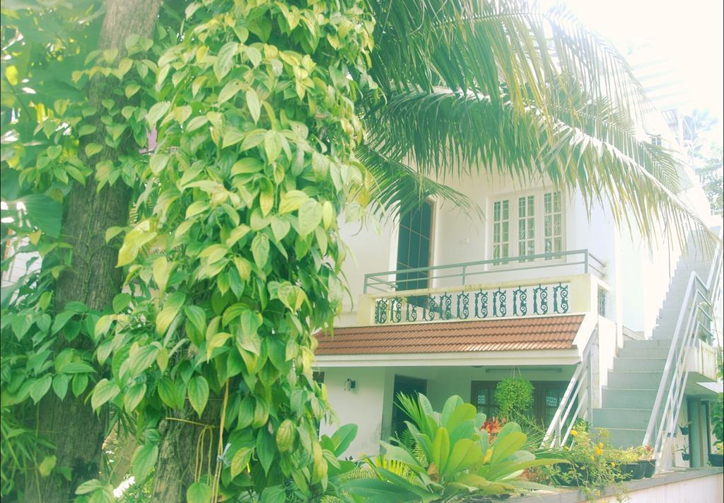 Villa Mariana Kochi Eksteriør billede