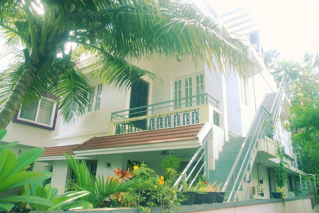 Villa Mariana Kochi Eksteriør billede